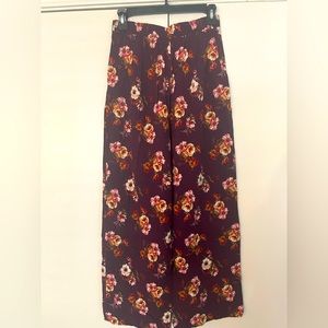 Floral & Flowy Pants - S